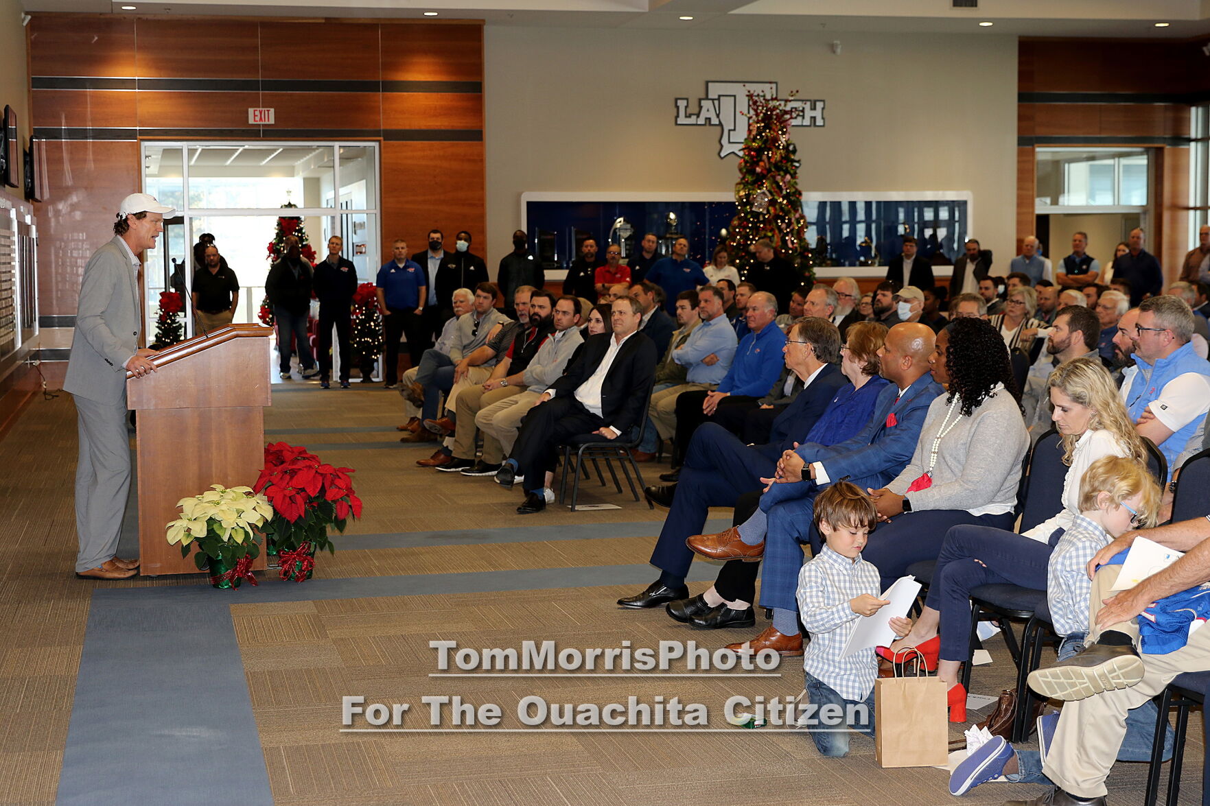 051-20211201-SonnyCumbiePresser.jpg